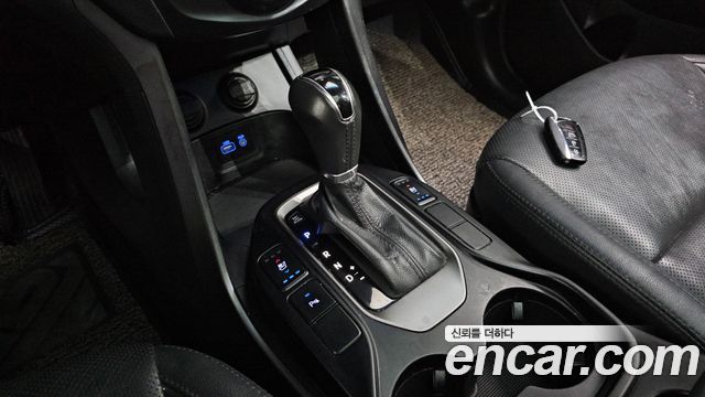 Hyundai Maxcruz 2016 — photo 12