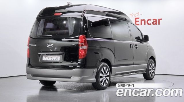 Hyundai Starex 2015 — photo 2