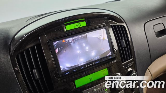 Hyundai Starex 2015 — photo 14