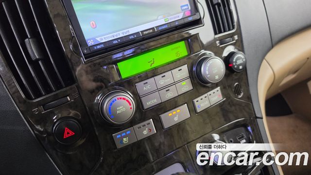 Hyundai Starex 2015 — photo 17
