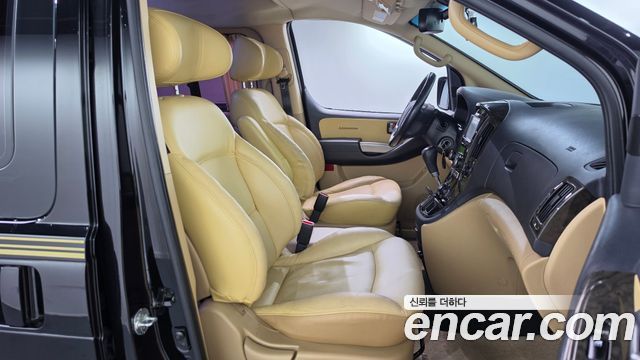 Hyundai Starex 2015 — photo 20