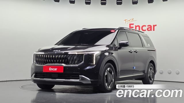 Kia Canival 2025 — photo 1