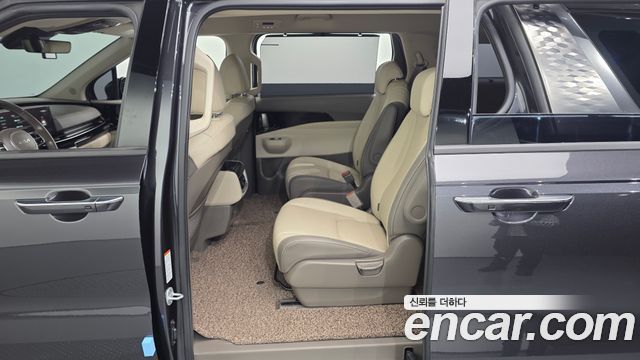 Kia Canival 2025 — photo 11