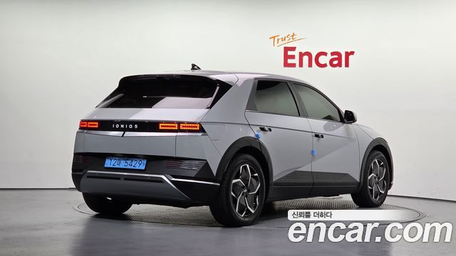 Hyundai Ioniq5 2023 — photo 2