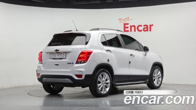 Chevrolet Korea Trax 2018 — photo 2