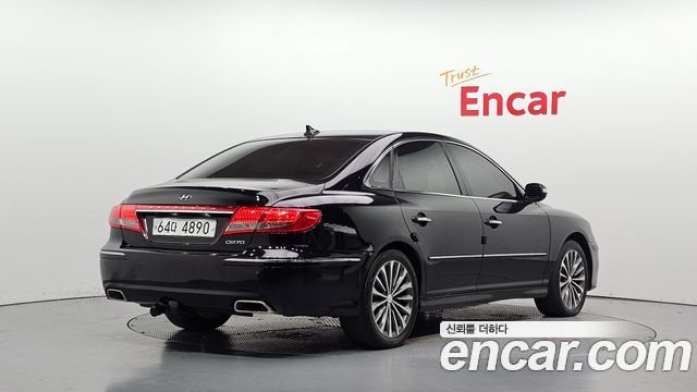 Hyundai Grandeur 2010 — photo 2