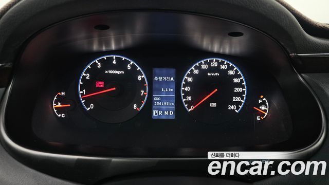 Hyundai Grandeur 2010 — photo 8