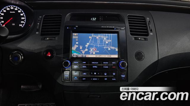 Hyundai Grandeur 2010 — photo 14