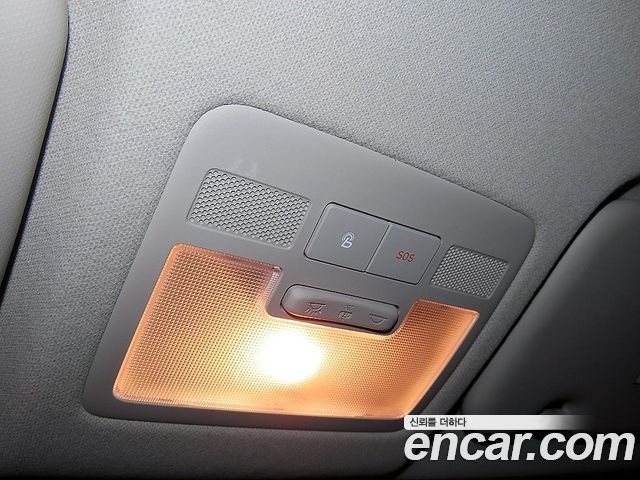Hyundai Venue 2021 — photo 16