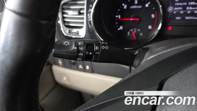 Kia Canival 2016 — photo 18