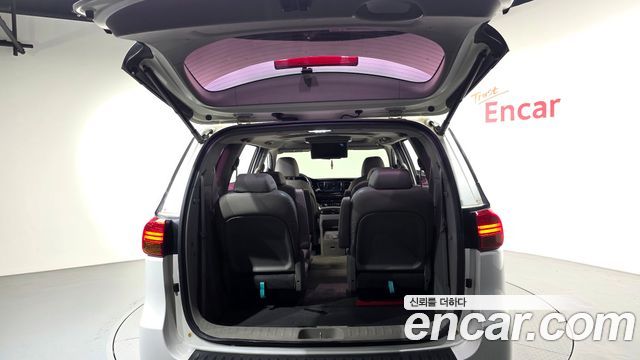 Kia Canival 2016 — photo 27