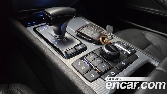 Genesis G80 2017 — photo 12