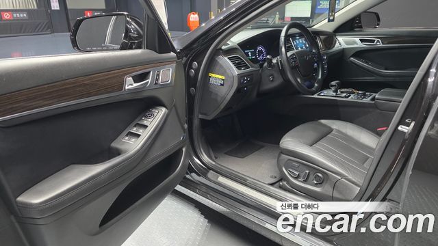 Genesis G80 2017 — photo 13