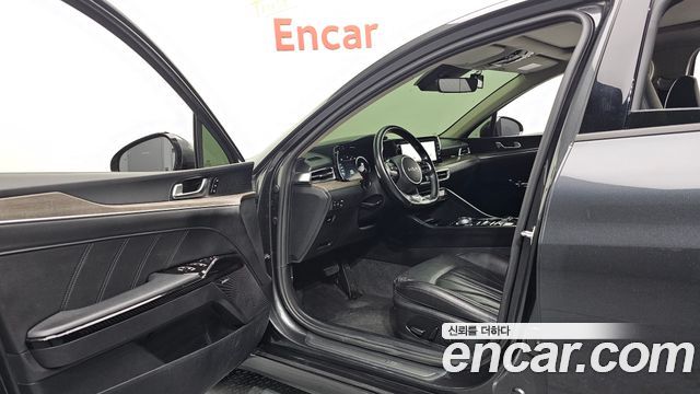 Kia K5 2023 — photo 10