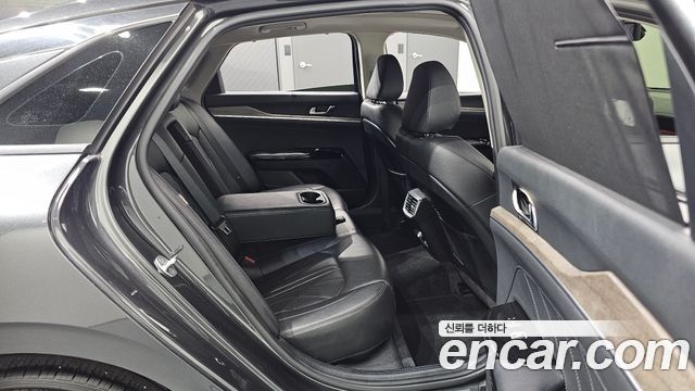 Kia K5 2023 — photo 11