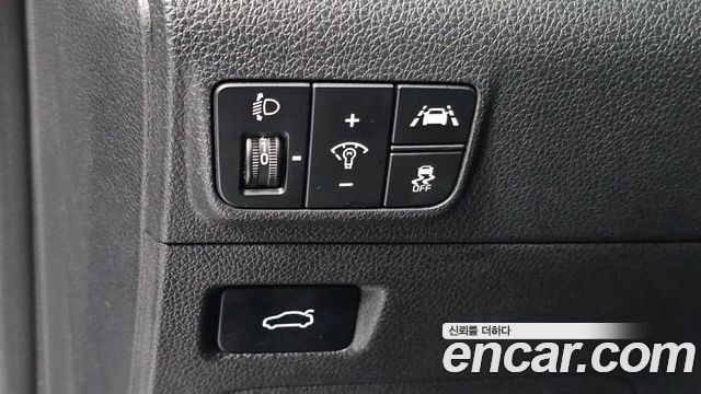 Kia K5 2023 — photo 12