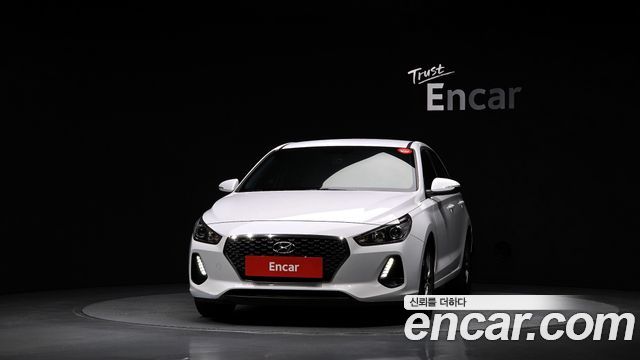 Hyundai i30 2018 — photo 3