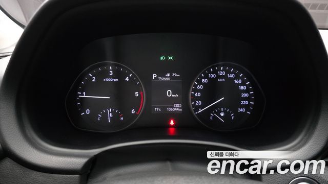 Hyundai i30 2018 — photo 11