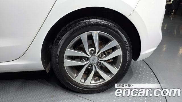 Hyundai i30 2018 — photo 7