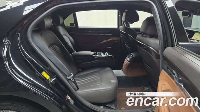 Genesis G90 2020 — photo 17