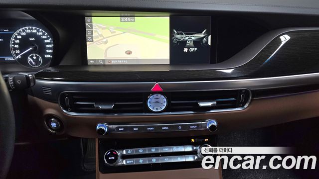 Genesis G90 2020 — photo 19