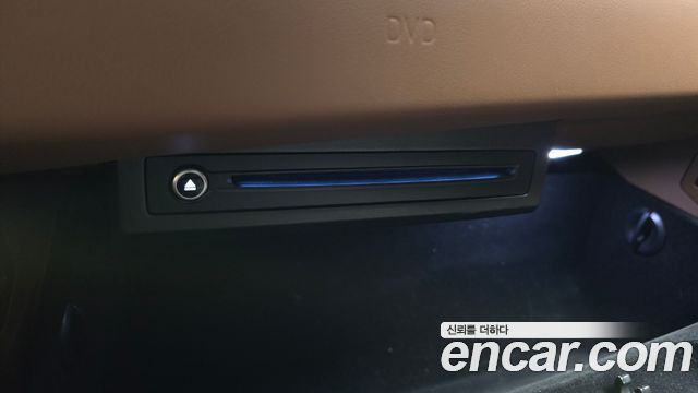 Genesis G90 2020 — photo 28