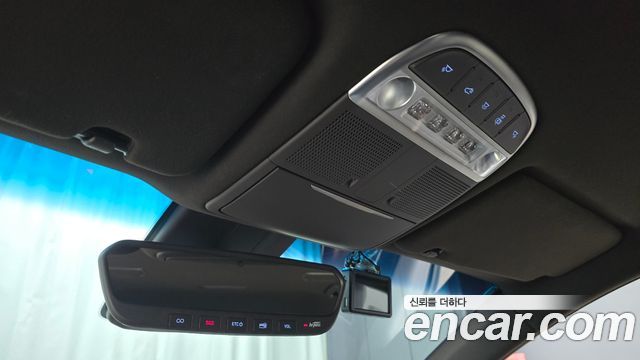 Genesis G90 2020 — photo 30