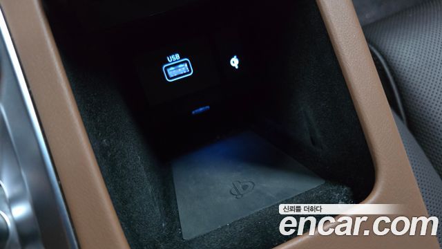 Genesis G90 2020 — photo 33