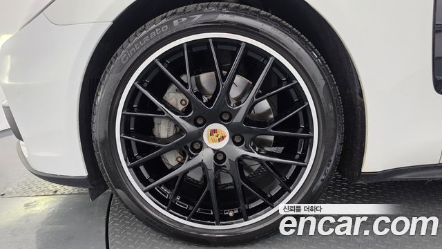 Porsche Panamera 2018 — photo 5