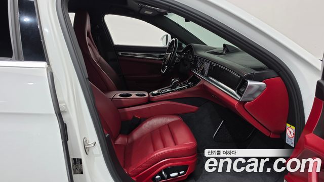 Porsche Panamera 2018 — photo 11