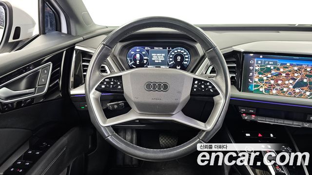 Audi Q4 e-tron 2022 — photo 13