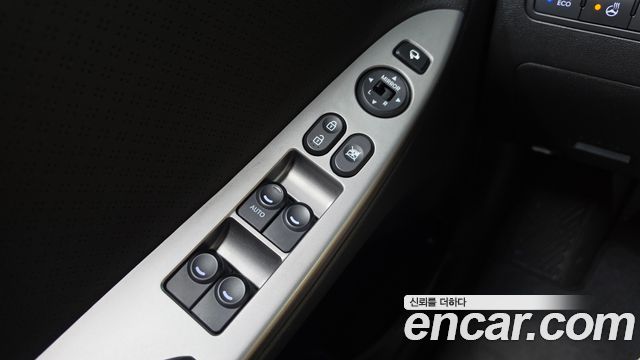 Hyundai Accent 2016 — photo 17