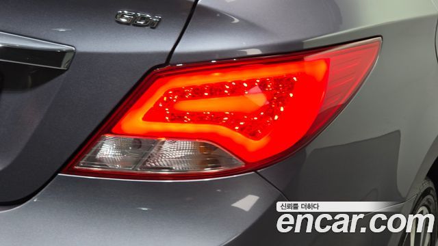 Hyundai Accent 2016 — photo 9