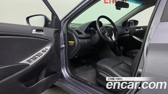 Hyundai Accent 2016 — photo 16