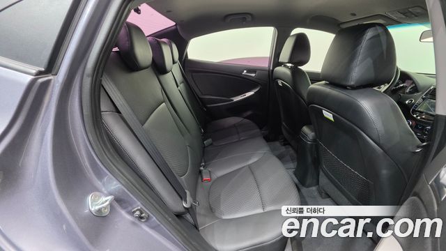 Hyundai Accent 2016 — photo 29