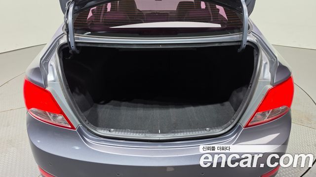 Hyundai Accent 2016 — photo 30