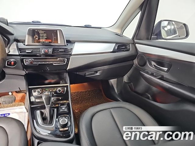 BMW 2-Series 2016 — photo 11