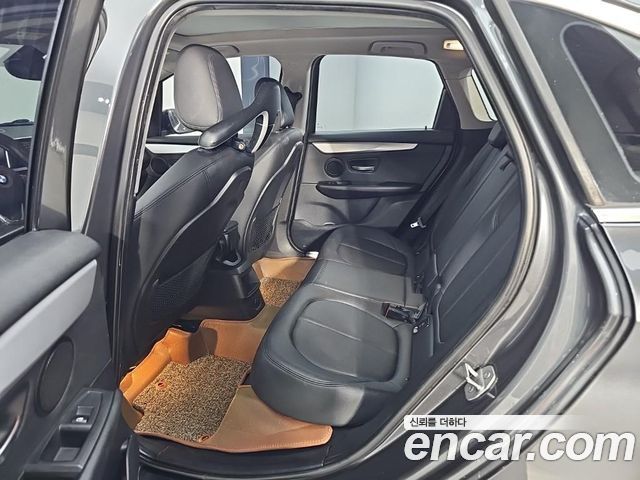 BMW 2-Series 2016 — photo 12