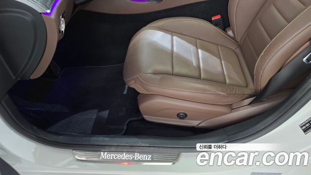 Mercedes-Benz E-Class 2022 — photo 22