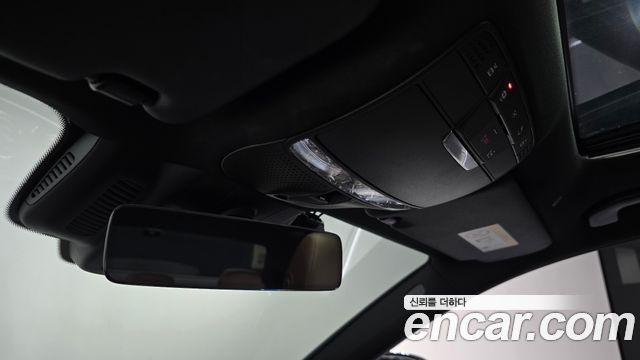 Mercedes-Benz E-Class 2022 — photo 25