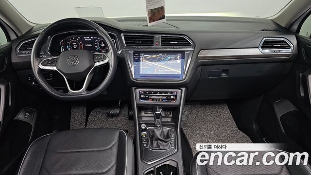 Volkswagen Tiguan 2023 — photo 10