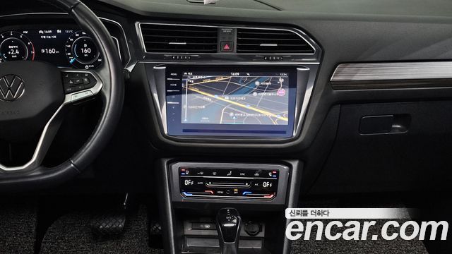 Volkswagen Tiguan 2023 — photo 21