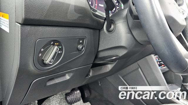 Volkswagen Tiguan 2023 — photo 27