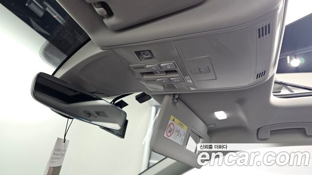 Volkswagen Tiguan 2023 — photo 28