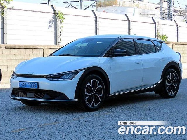 Kia EV6 2022 — photo 2