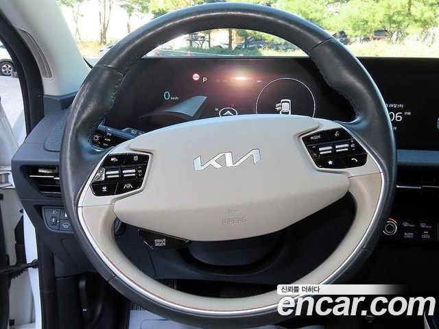 Kia EV6 2022 — photo 8