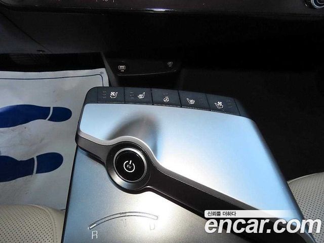 Kia EV6 2022 — photo 16