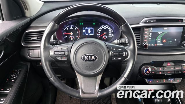Kia Sorento 2015 — photo 22