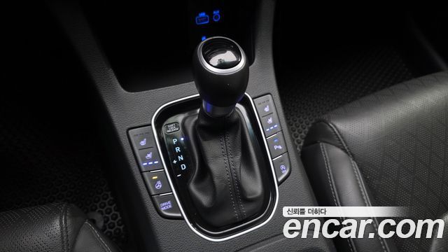 Hyundai i30 2017 — photo 9