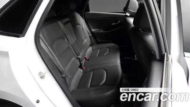 Hyundai i30 2017 — photo 12